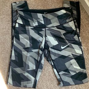 Nike Patterned Leggings